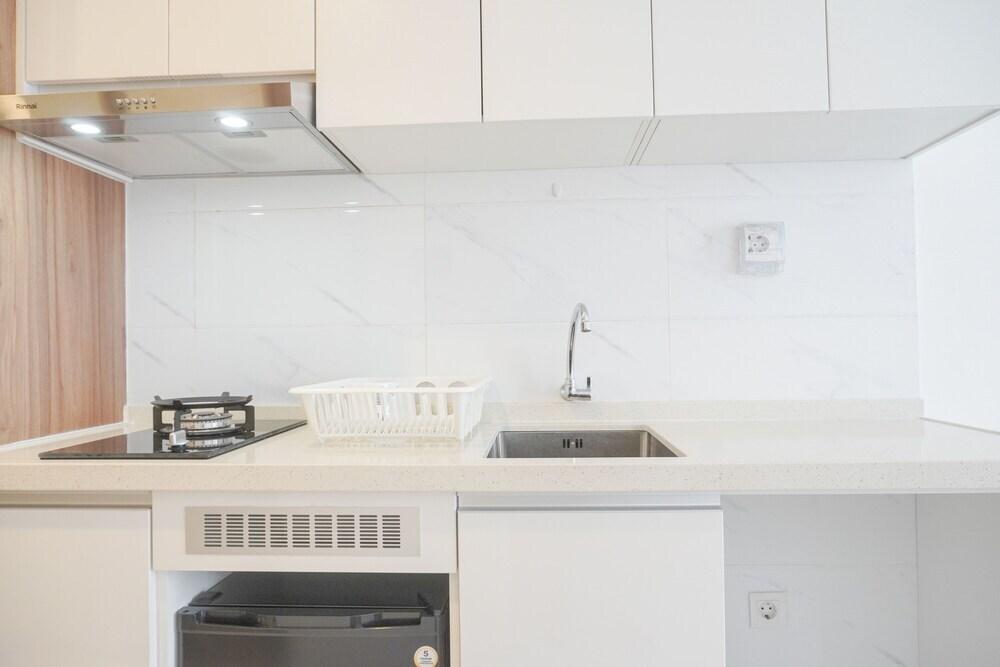 Тангеранг: Good Deal And Comfy Studio Sky House Alam Sutera Apartment