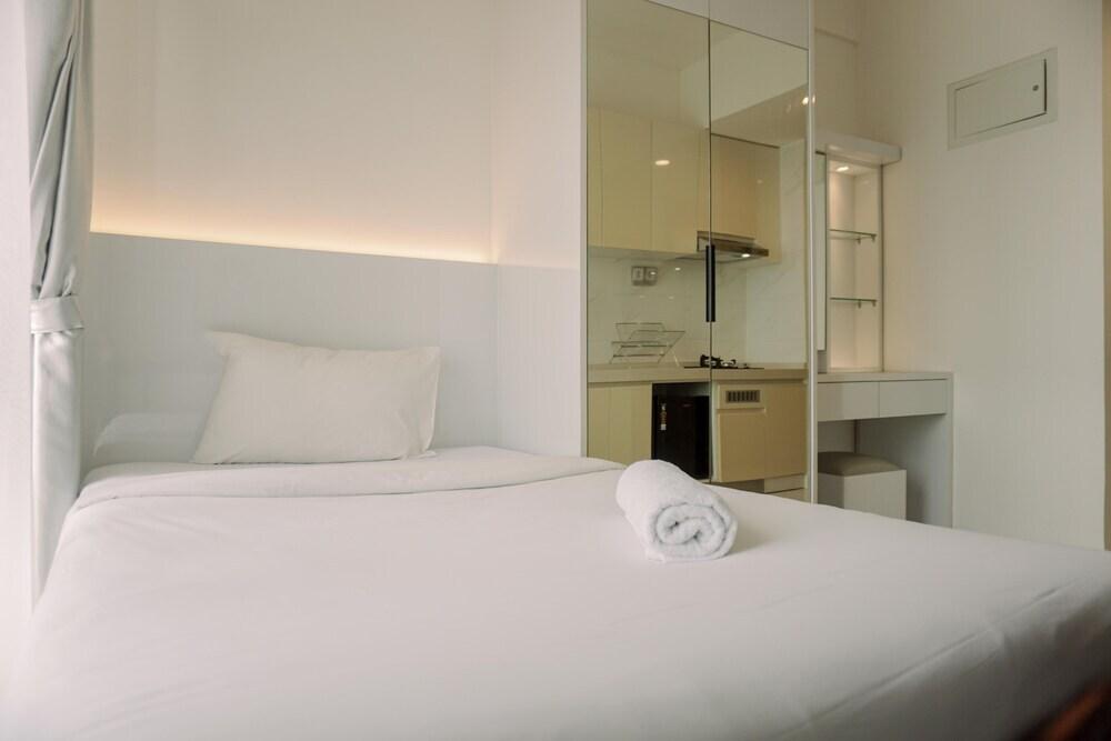 Simply And Enjoy Living Studio Sky House Bsd Apartment — фото 3