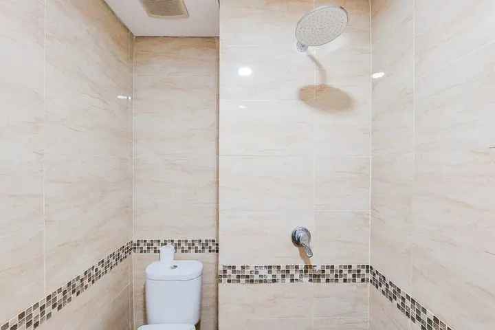 Legok: Warm And Simply Look Studio Apartment At B Residence