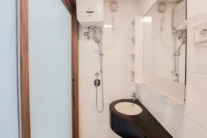Fully Furnished With Cozy Studio Sky House Bsd Apartment — фото 5