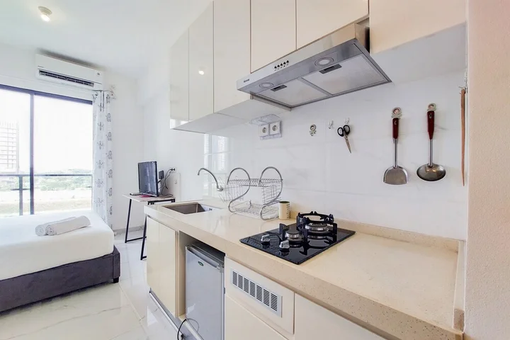 Legok: Fully Furnished With Cozy Studio Sky House Bsd Apartment