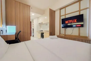 Legok: Warm And Nice Studio Room Sky House Bsd Apartment