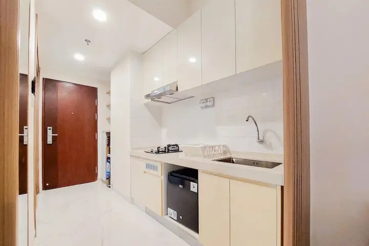 Legok: Warm And Nice Studio Room Sky House Bsd Apartment