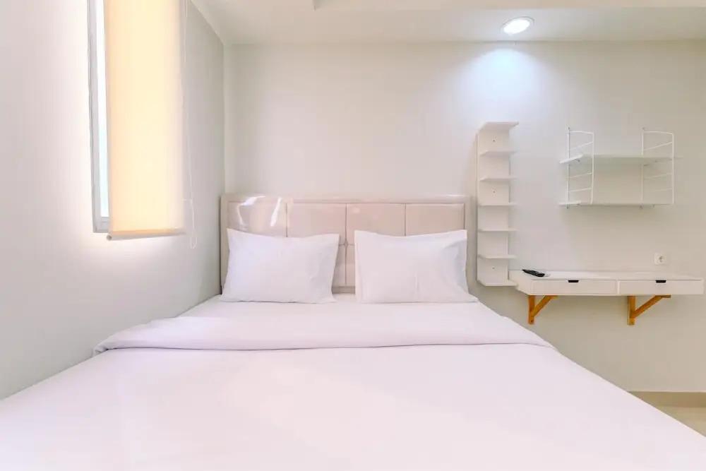 Nice And Comfortable 1Br Evenciio Margonda Apartment — фото 5