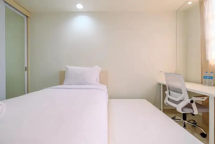 Simply Look Studio At Evenciio Margonda Apartment — фото 2