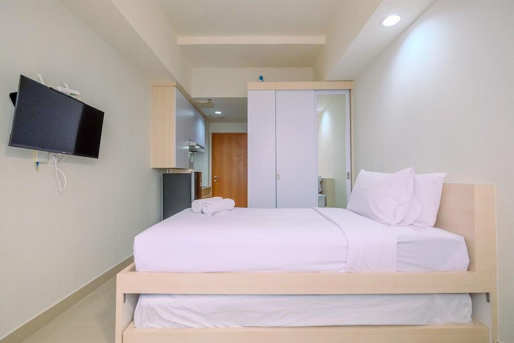 Simply Look Studio At Evenciio Margonda Apartment — фото 5