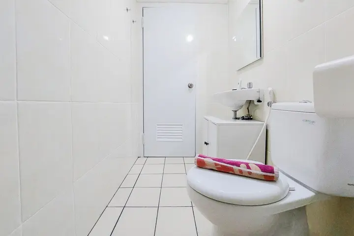 Legok: Homey And Modern 2Br Apartment At M-Town Residence