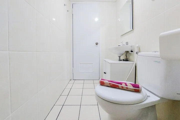 Legok: Homey And Modern 2Br Apartment At M-Town Residence