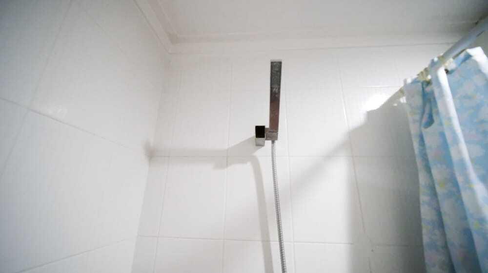 Сурабая: Strategic Studio Apartment At High Point Serviced