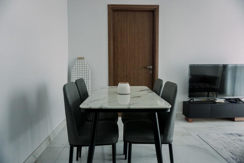 Тангеранг: Wonderful And Homey 1Br The Smith Alam Sutera Apartment