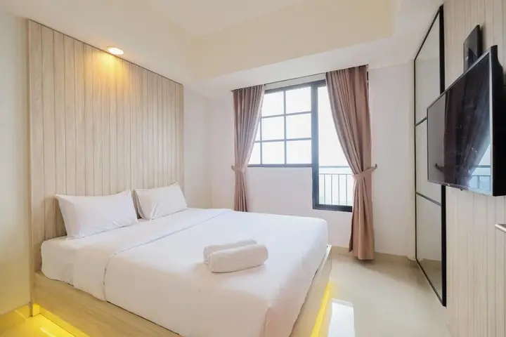 Minimalist 1Br With Extra Room At Evenciio Margonda Apartment — фото 4