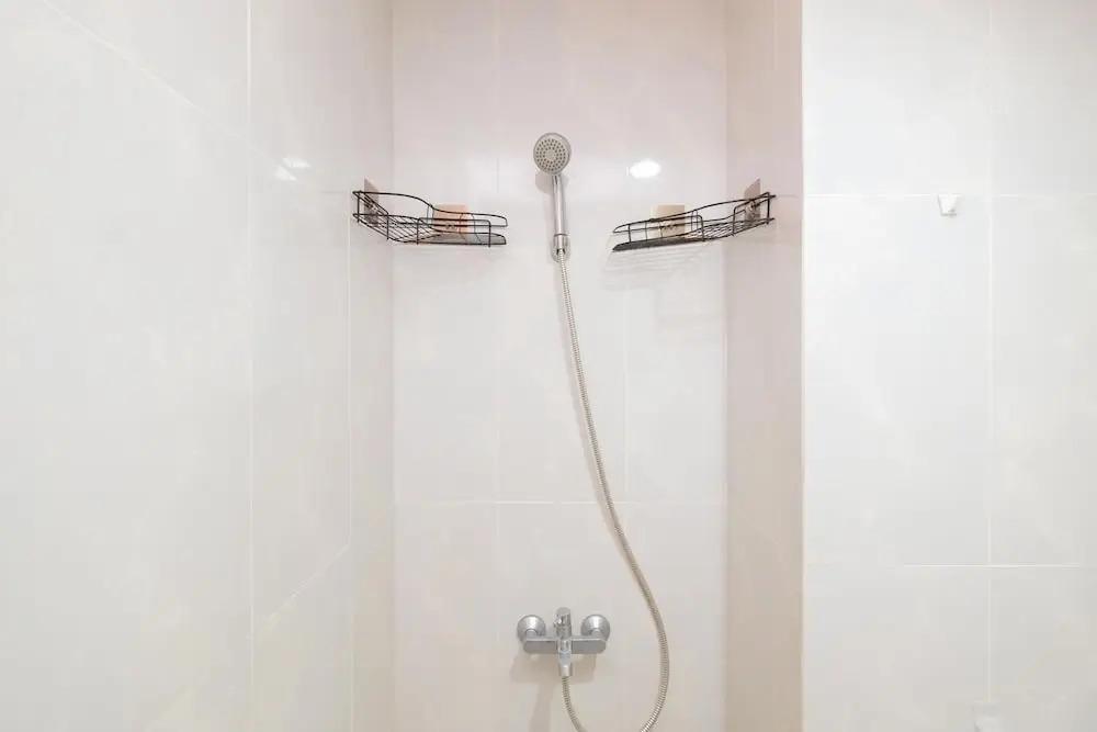 Депок: Minimalist 1Br With Extra Room At Evenciio Margonda Apartment