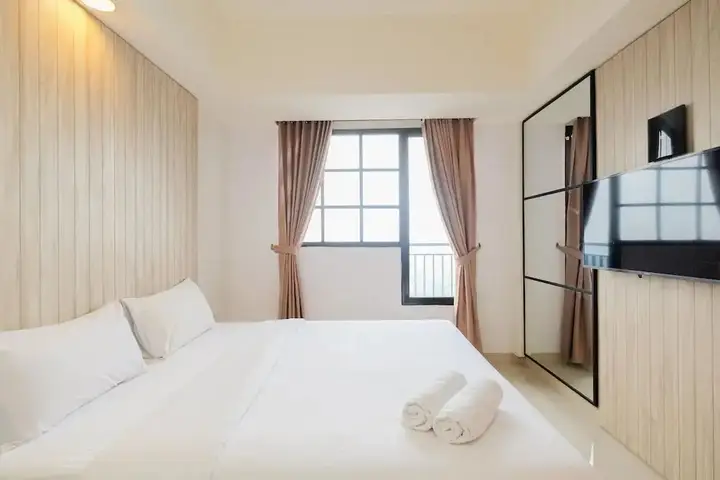 Minimalist 1Br With Extra Room At Evenciio Margonda Apartment — фото 5
