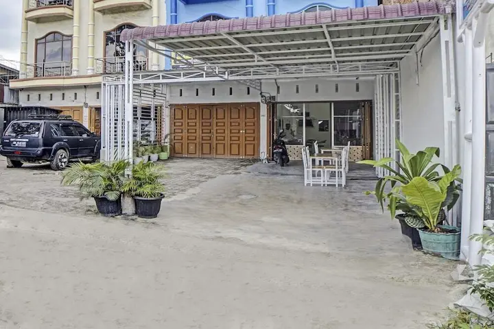 Пематангсиантар: OYO 92950 Orien Guesthouse
