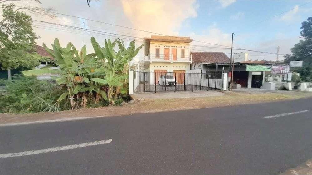 Батуретно: SPOT ON 93020 Rumah Singgah Ganjuran