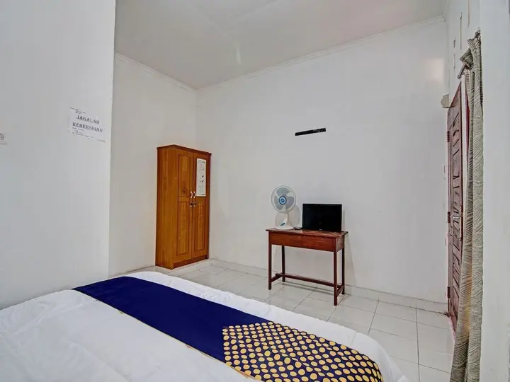 Пеканбару: SPOT ON 92914 Meranti HomestayNearJembatan Siak