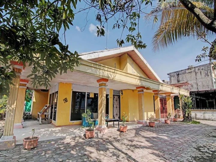 Пеканбару: SPOT ON 92914 Meranti HomestayNearJembatan Siak
