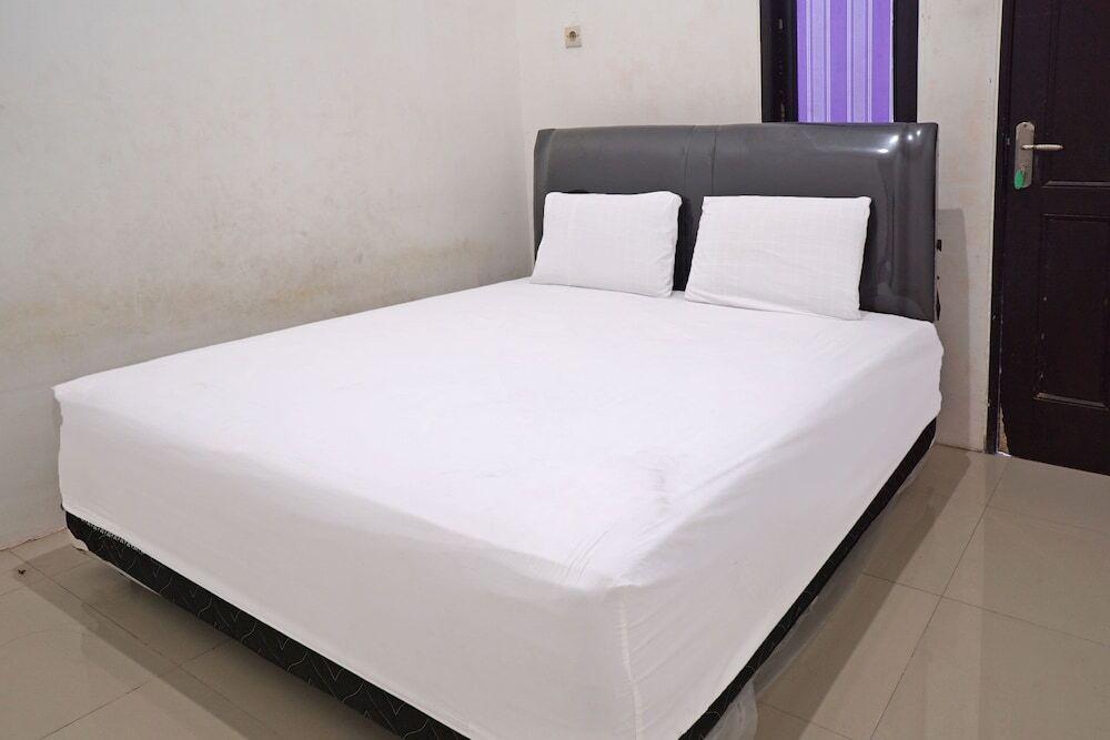 Блитар: Kost Putih Syariah
