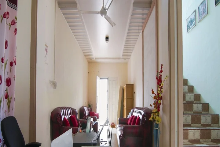 Пеканбару: OYO 92924 Kalista Guest House Syariah