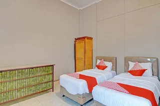 Пеканбару: OYO 92924 Kalista Guest House Syariah