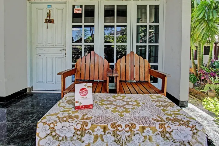 Прайя: OYO Life 92853 Kost 999