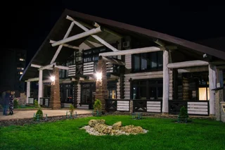 Армянск: Отель WoodHouse