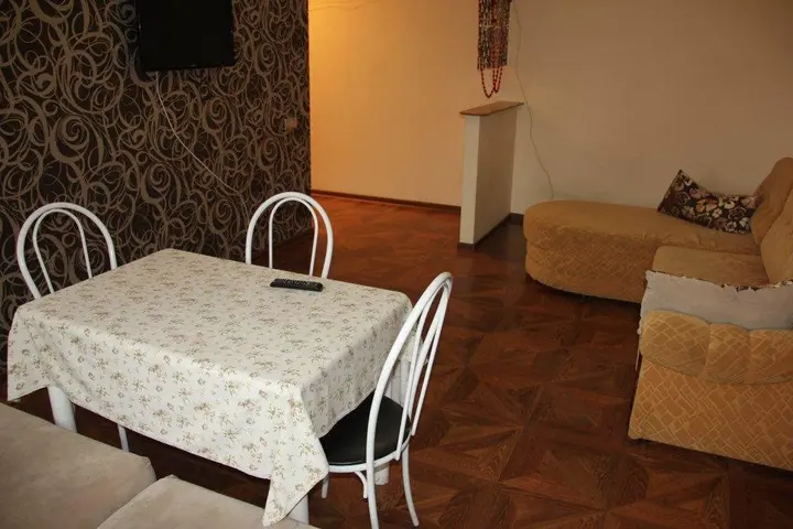 Красноярск: Bajkal Na Surikova Apartments