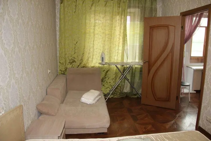 Красноярск: Bajkal Na Surikova Apartments