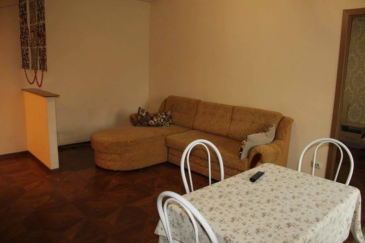 Красноярск: Bajkal Na Surikova Apartments