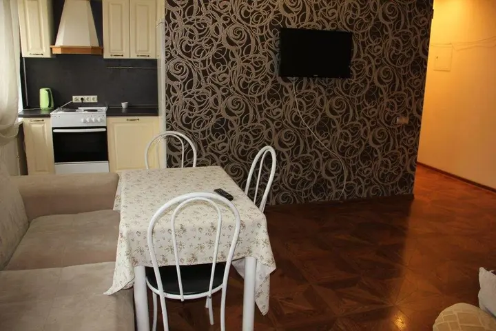 Красноярск: Bajkal Na Surikova Apartments