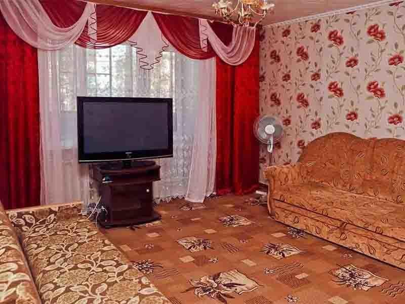 Тайшет: Gostiniy dvor na ul. Noviy Mikrorayon, 11