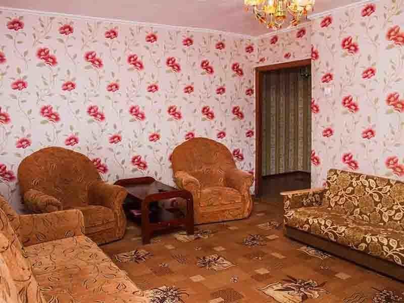 Тайшет: Gostiniy dvor na ul. Noviy Mikrorayon, 11