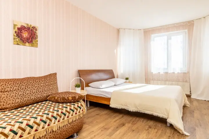 Апартаменты HomeHotel Карла Маркса 49 — фото 1