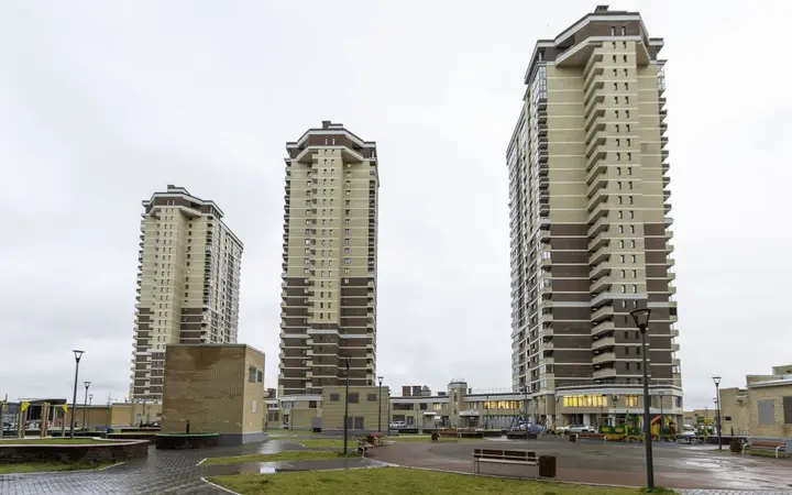 Сургут: Жилое помещение HomeSurgut ЖК Возрождение