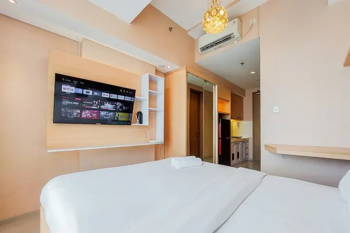Homey And Modern Studio At Tree Park City Cikokol Apartment — фото 5