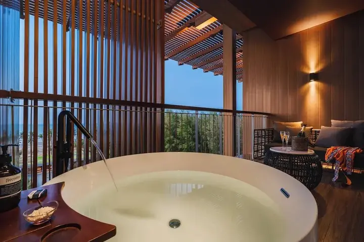 Остров Пеньенгат: Hotel Indigo Bintan Lagoi Beach, an IHG Hotel