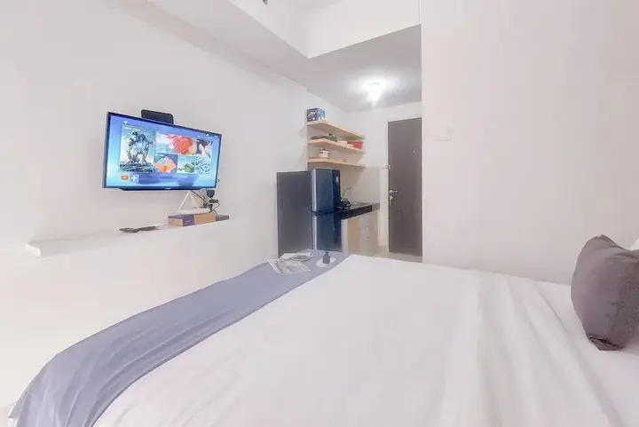 Cozy And Elegant Studio At Serpong Garden Apartment — фото 2