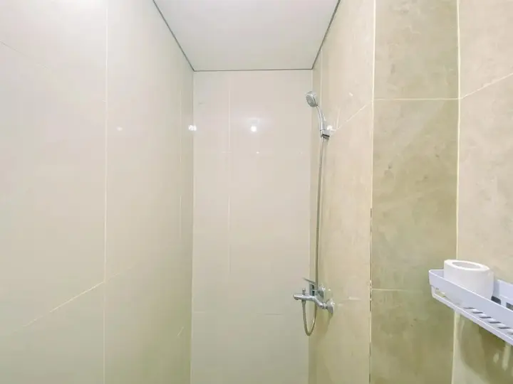 Депок: Modern Studio At Transpark Cibubur Apartment