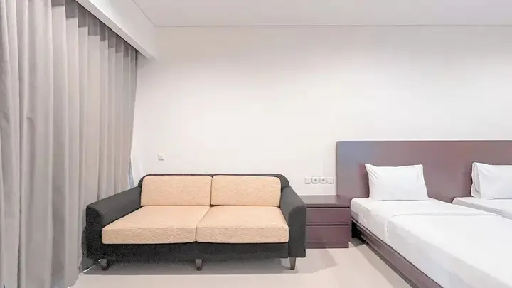 Luxury Studio Apartment (No Kitchen) At Skales Residence Nusa Dua Bali — фото 3