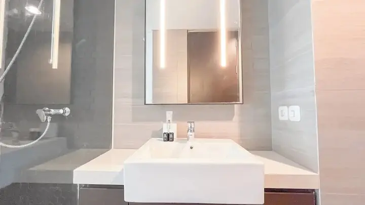 Беноа: Luxury Studio Apartment (No Kitchen) At Skales Residence Nusa Dua Bali