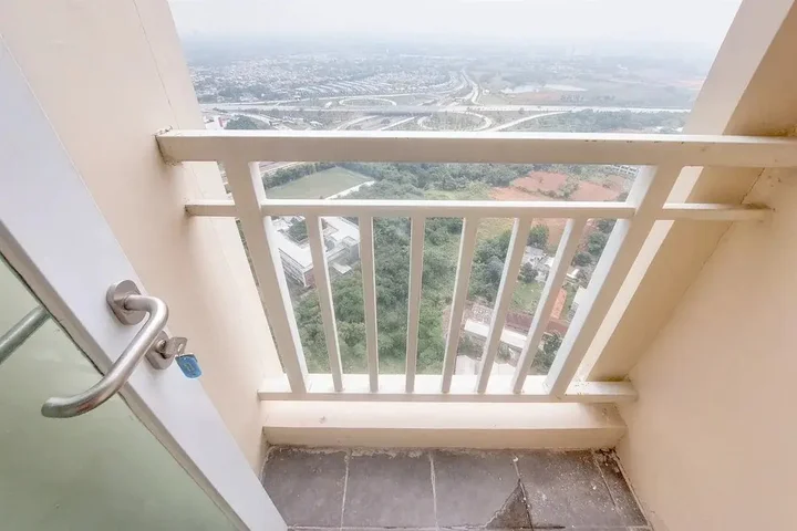 Legok: Good Living Studio Apartment At B Residence