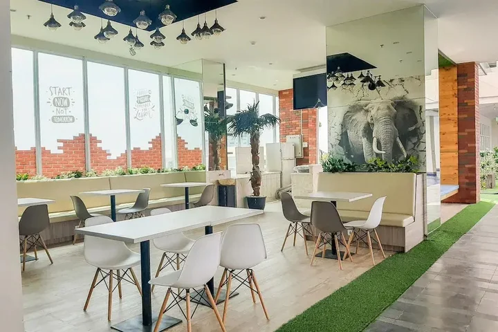 Legok: Good Living Studio Apartment At B Residence