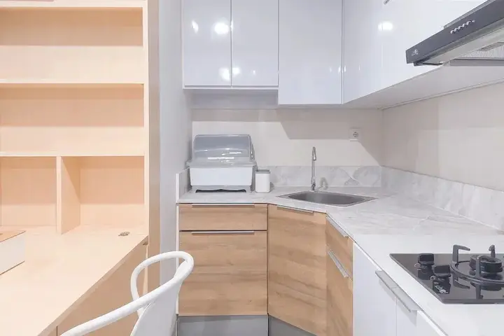 Тангеранг: Homey And Good Place 2Br At Collins Boulevard Apartment
