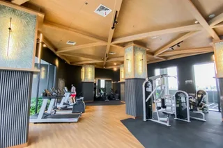 Тангеранг: Homey And Good Place 2Br At Collins Boulevard Apartment