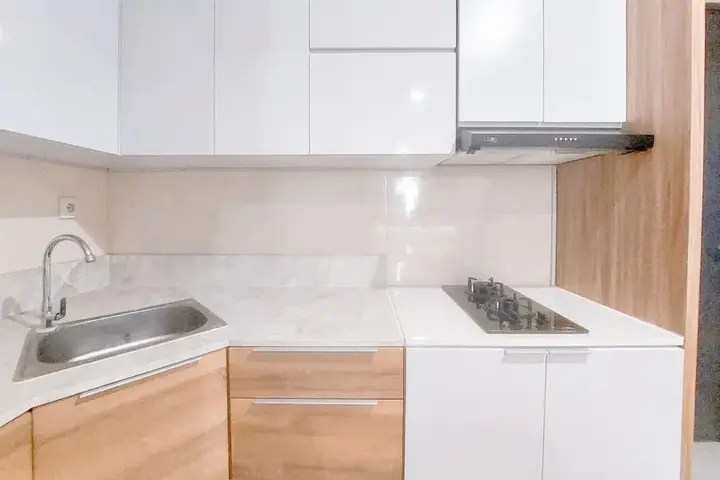 Тангеранг: Homey And Good Place 2Br At Collins Boulevard Apartment