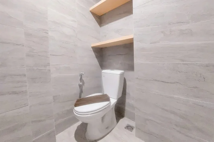 Тангеранг: Homey And Good Place 2Br At Collins Boulevard Apartment