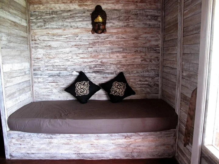 Лембонган-Айленд: Lanussa Hill Villa