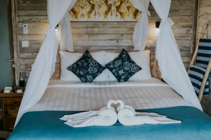 Лембонган-Айленд: Lanussa Hill Villa