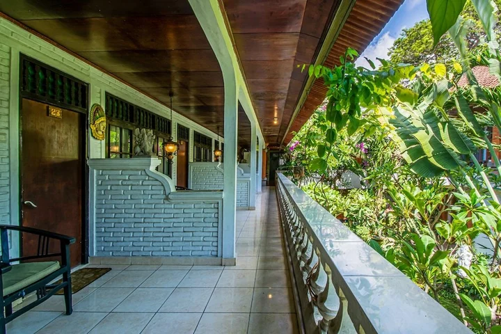 Санур Кайя: New Ananda Beach Hotel