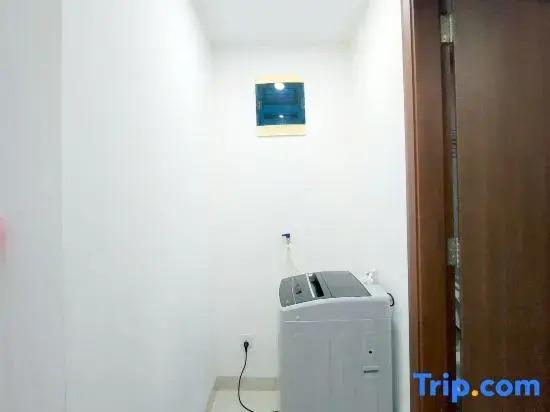 Батам: Near Ferry Terminal. COZY 02 Bedroom Condo. HarbourBay Residences.
